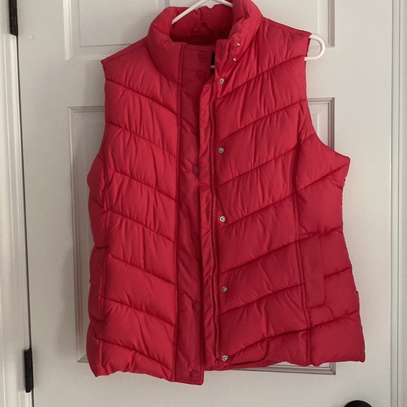 GAP Jackets & Coats Gap Womens Puffer Vest Size Large Poshmark